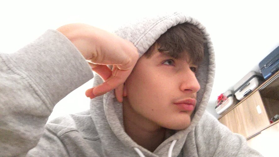 Snapchat 1553485070