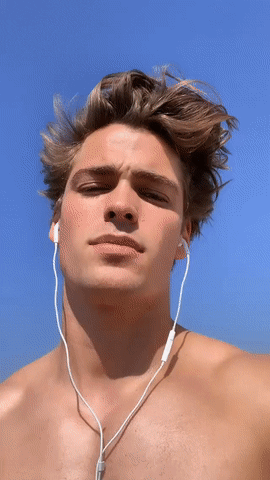 tumblr_pql1qvnECR1vz80vao1_400.gifv