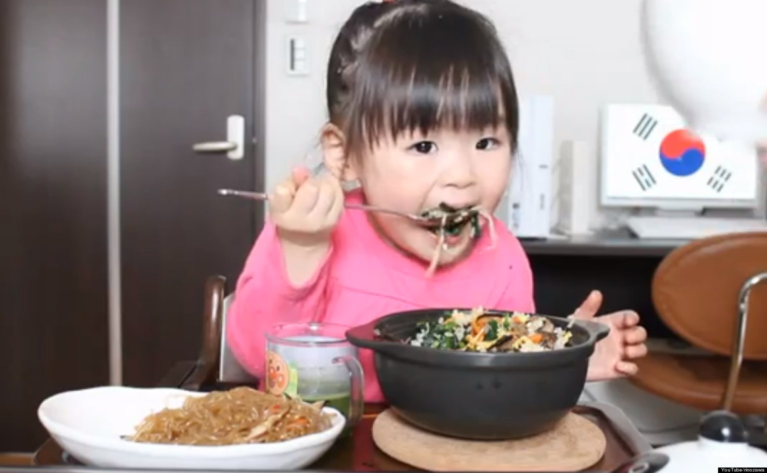 o-RINO-EATING-FOOD-YOUTUBE-facebook.jpg