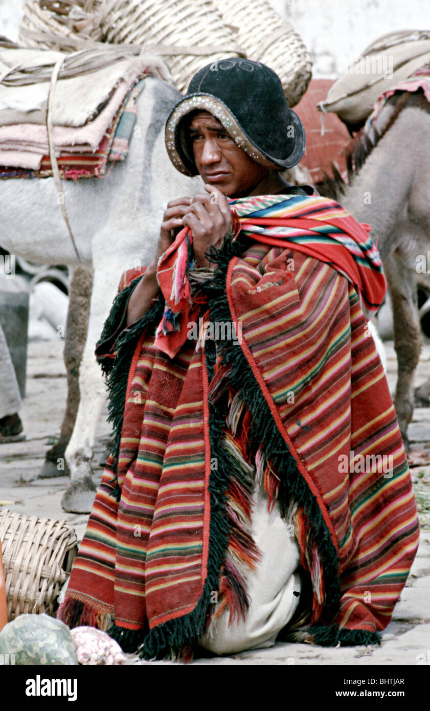 bolivia-native-quechua-man-tarabuco-sucre-BHTJAR.jpg