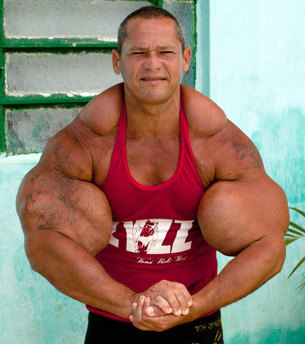 Arlindo-de-Souza-29-inch-biceps.jpg