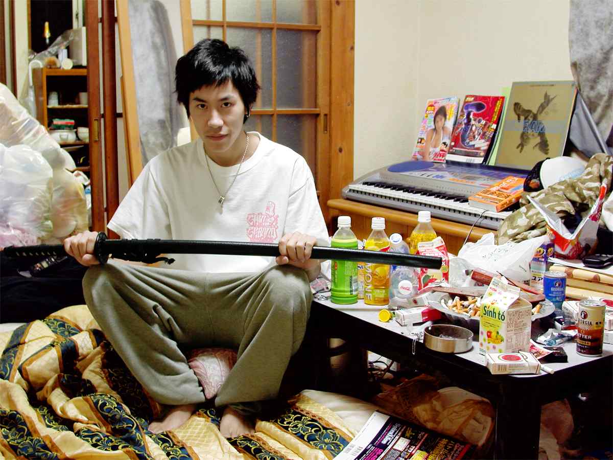 Hikikomori%2C_Hiasuki%2C_2004.jpg