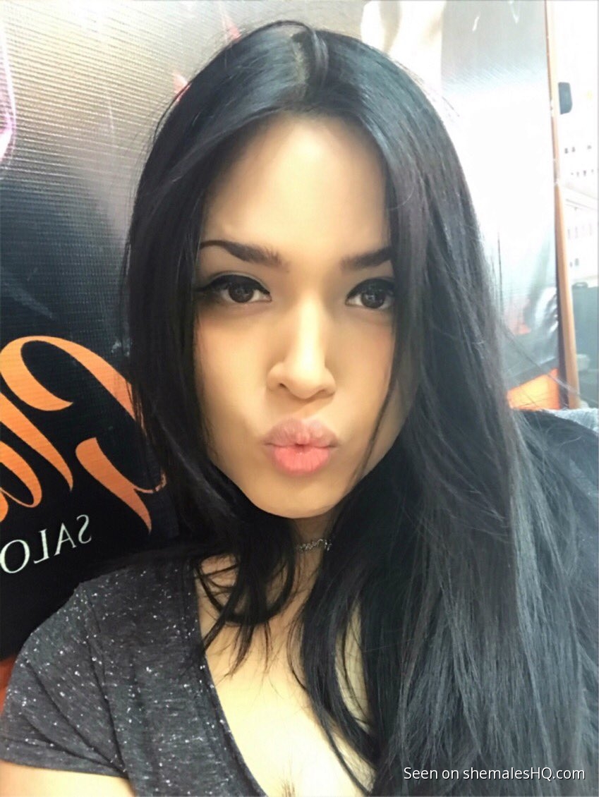 cute-mexican-shemale-yelitza-ledesma-42.jpg
