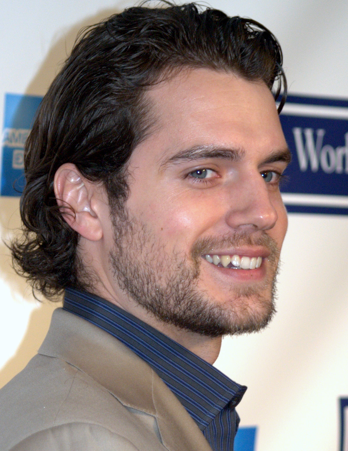 Henry_Cavill_2009_close_up_Whatever_Works.jpg