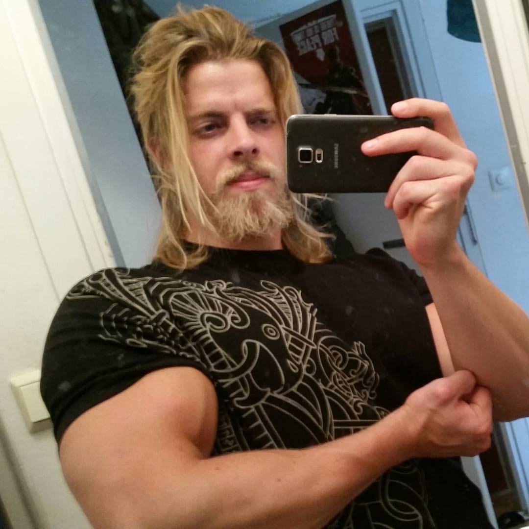 The Beard of Wisdom will be back!It would seem that my dear true friends are quite unanimous in this regard.I am sorry my love @aisling_cq but I must heed the Allfather and grow it back!#vikings #nordic #loreal #gothic