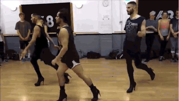 de5cfb4b8e136ca28beabd5b3382dadb.gif