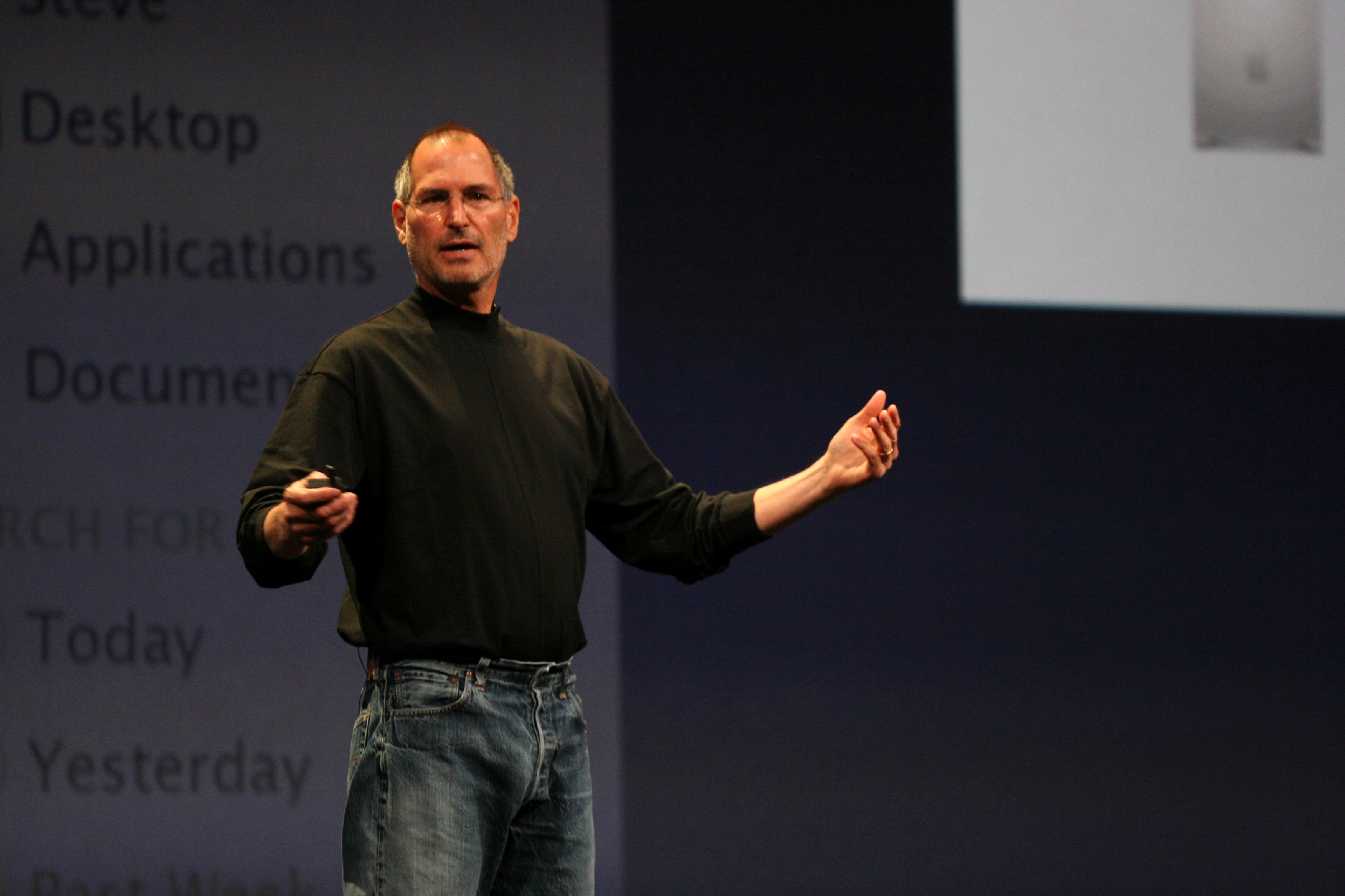 Steve-Jobs-WWDC-2007.jpg
