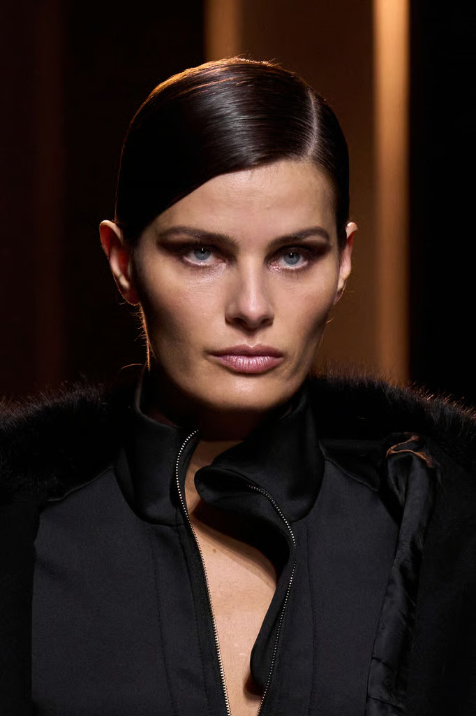682full-isabeli-fontana.jpg