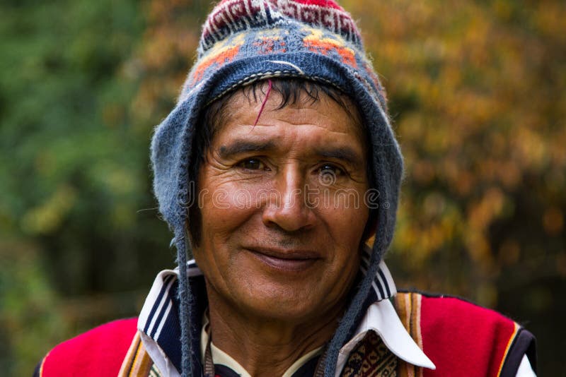 peruvian-man-traditional-dress-hat-vest-42268734.jpg