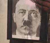 6520338_hitlerdih.gif
