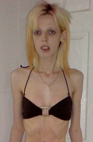 article-2070155-0F0ED29200000578-904_306x466.jpg