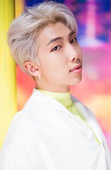 220px-RM_for_Dispatch_%22Boy_With_Luv%22_MV_behind_the_scene_shooting%2C_15_March_2019_05.jpg