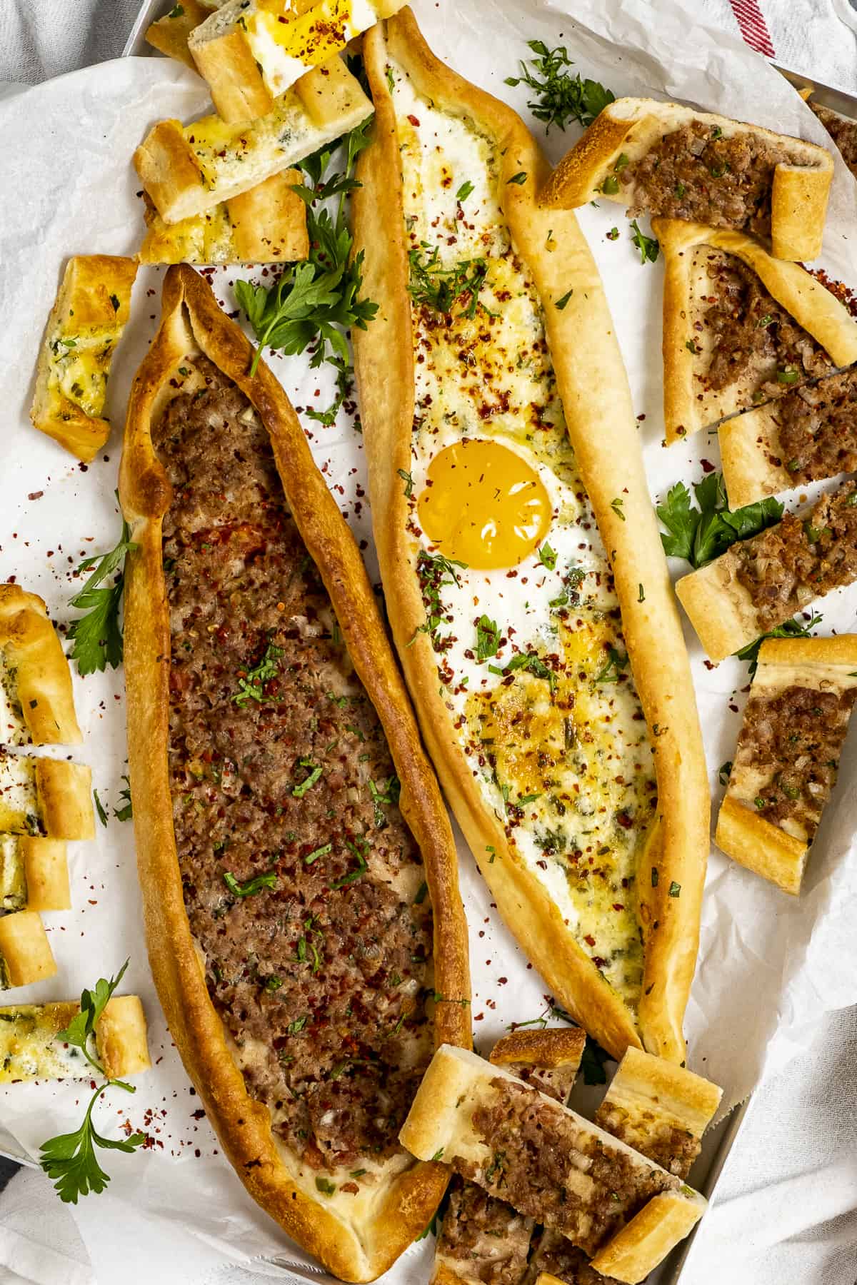 Turkish-pide-with-cheese-and-ground-meat.jpg