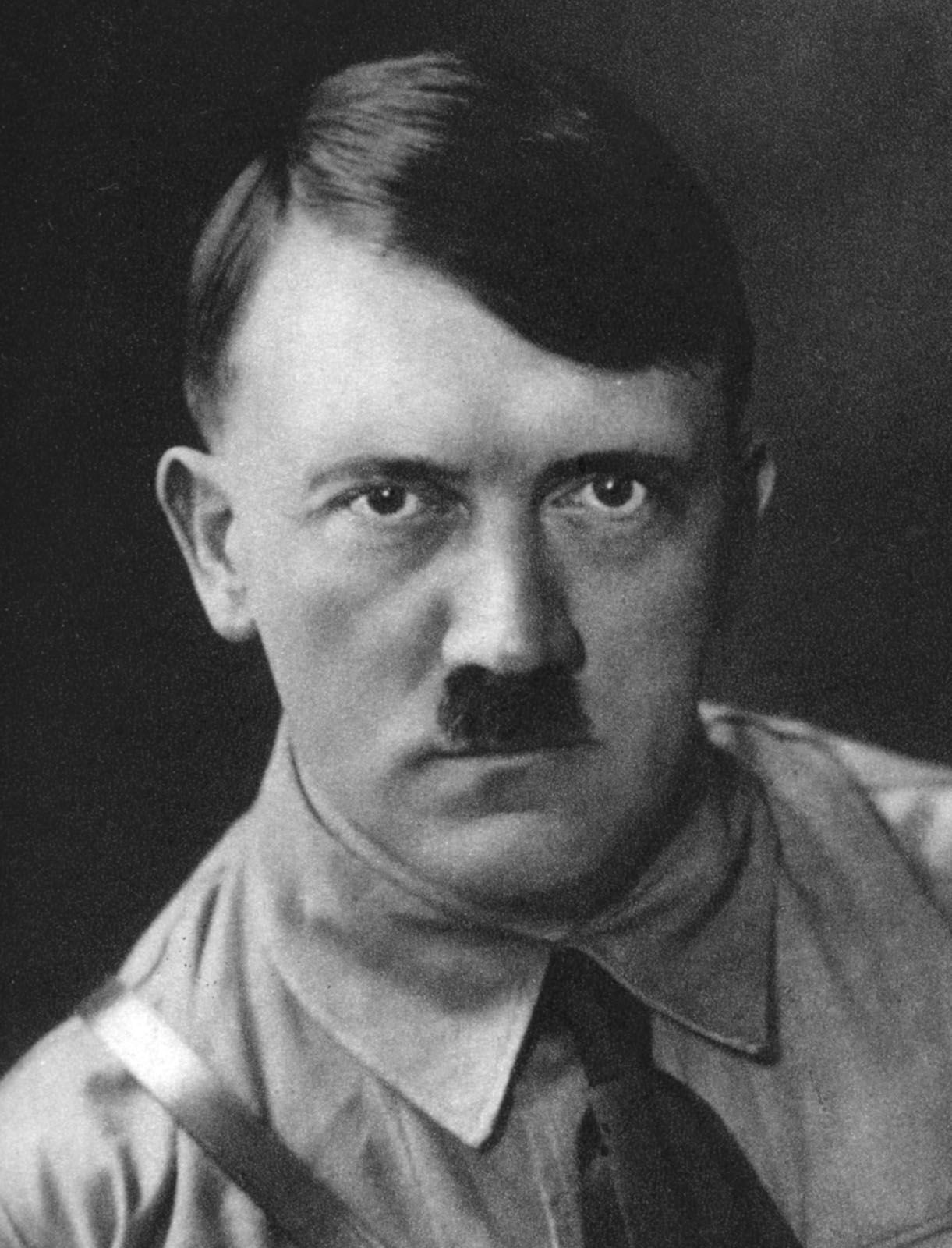 Adolf-Hitler-1933.jpg