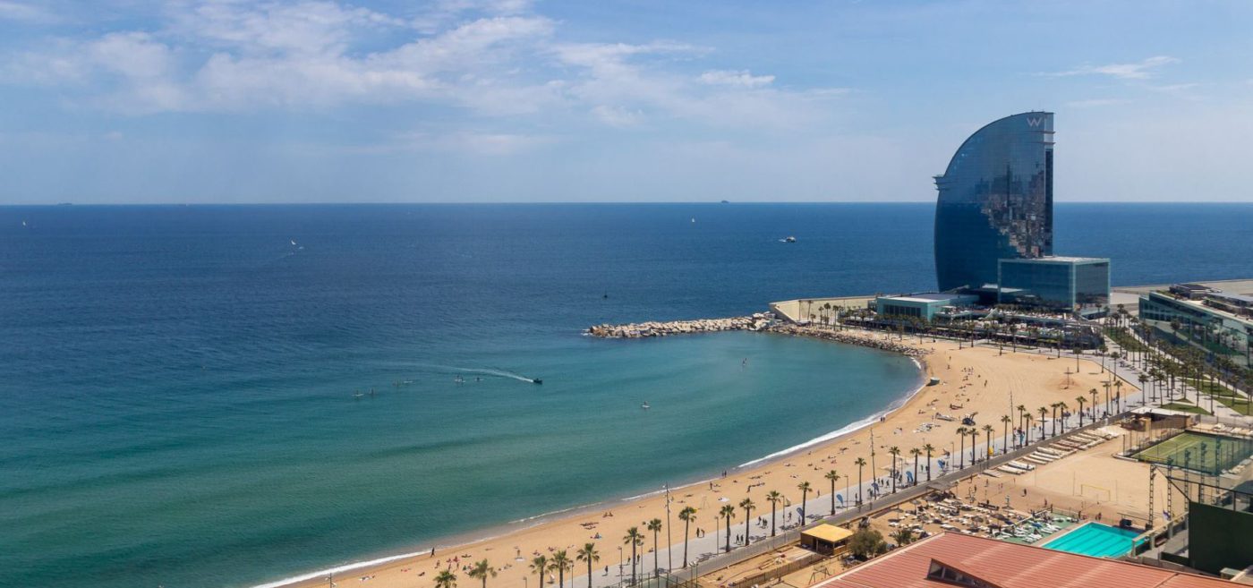 La-Playa-de-la-Barceloneta-apaisada.jpg