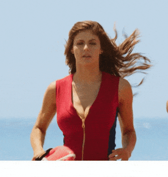 Alexandra-Daddario-6.gif