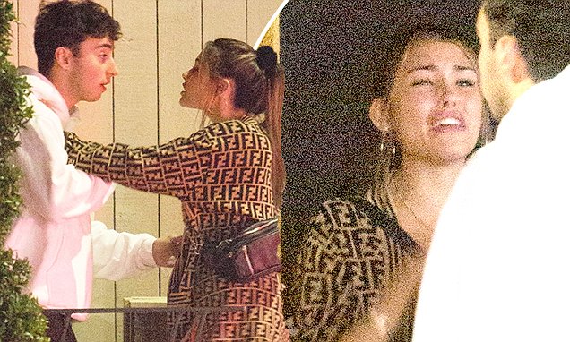 www.dailymail.co.uk