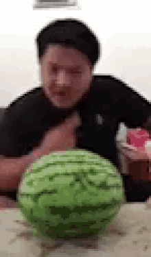 tenor.gif