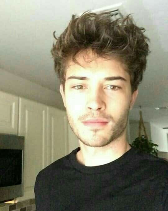 Pin oleh Rhodri Freeman di Francisco lachowski