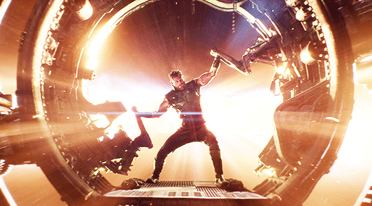 Could a lightsaber cut through MCU Hulk or Thor? - Quora