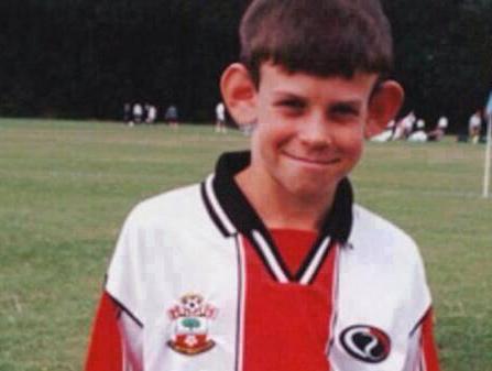 SportsJOE on Twitter: When you realise that Gareth Bale grew up looking  like the Champions League trophy http://t.co/MCVuI3RKyn / Twitter