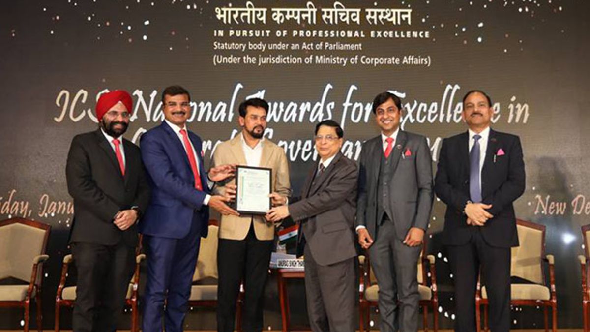 Award-Presentation-Ceremony-of-ICSI-National-Awards-for-Excellence-in-Corporate-Governance-2019-Body_Images.jpg