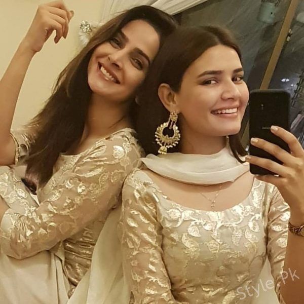 Saba-Qamar-and-Kiran-Haq-Twinning-on-Eid-2-600x600.jpg