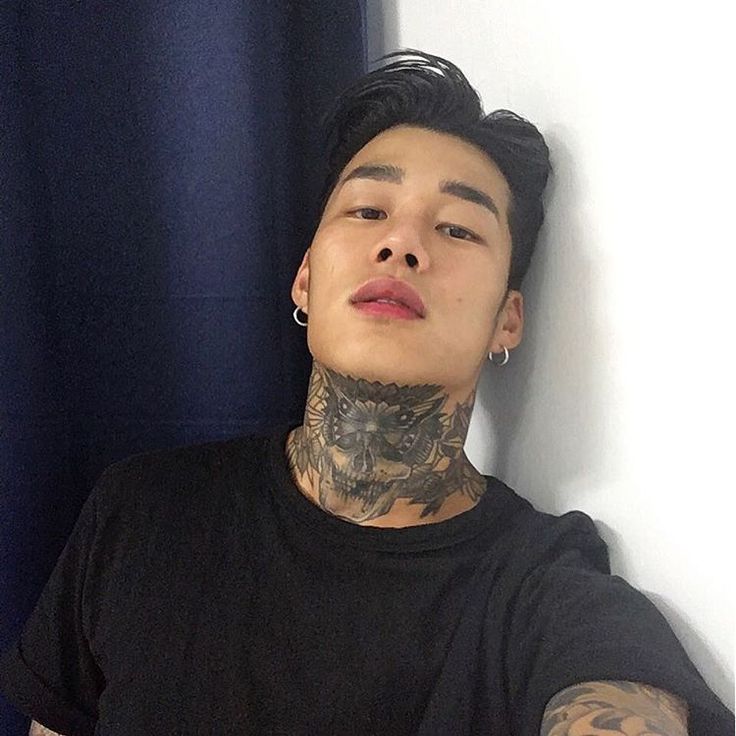 579bd08a54b3020855c5eef1b5a1b058--tattooed-man-beautiful-men.jpg