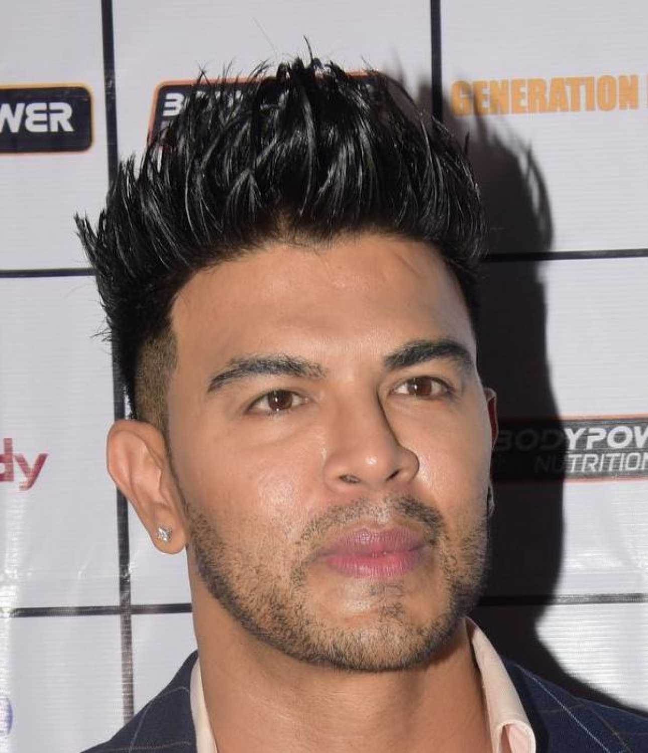 Sahil Khan movies, filmography, biography and songs - Cinestaan.com