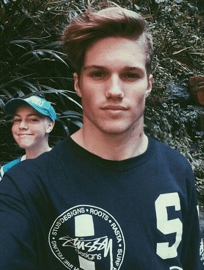 2772946_ezgif.com-gif-maker_36.gif