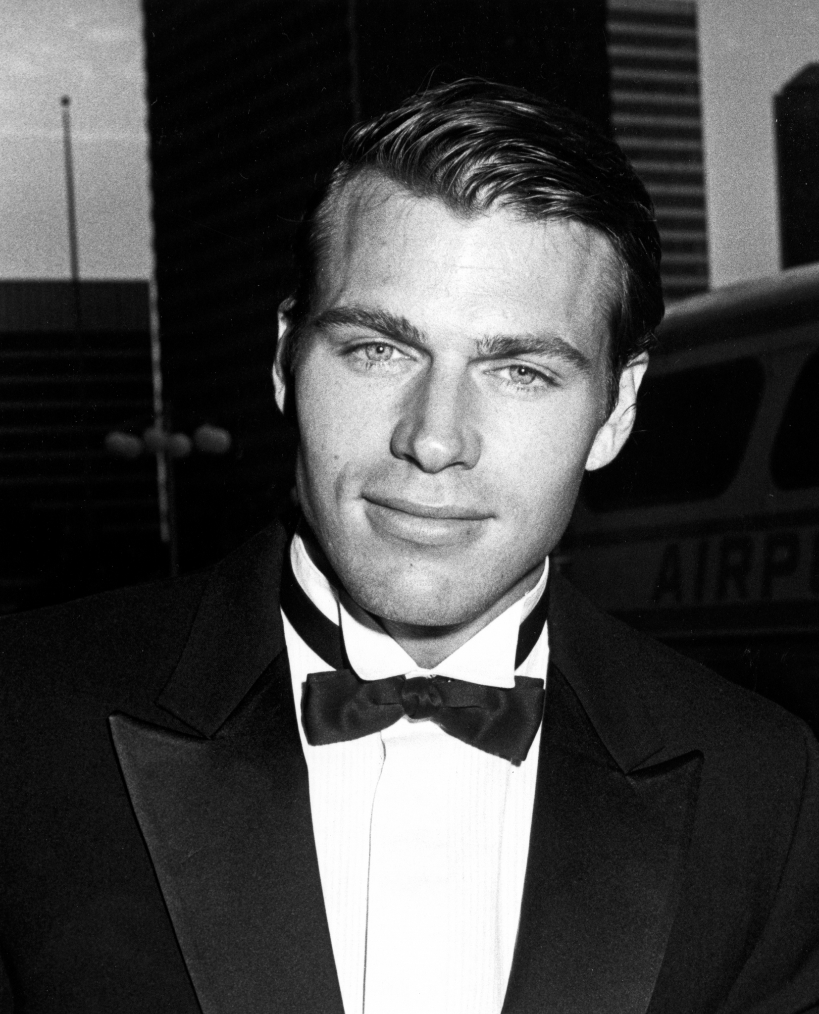 Jon-Erik Hexum - IMDb