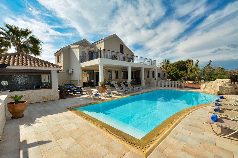 Ekalie Mansion, 5 Bedroom private villa with pool and huge garden -  Tripadvisor