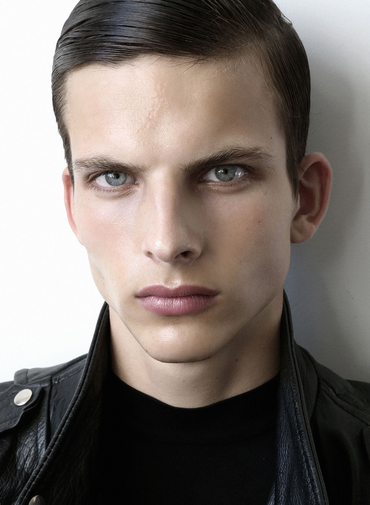 trendmodels-akos3.jpg