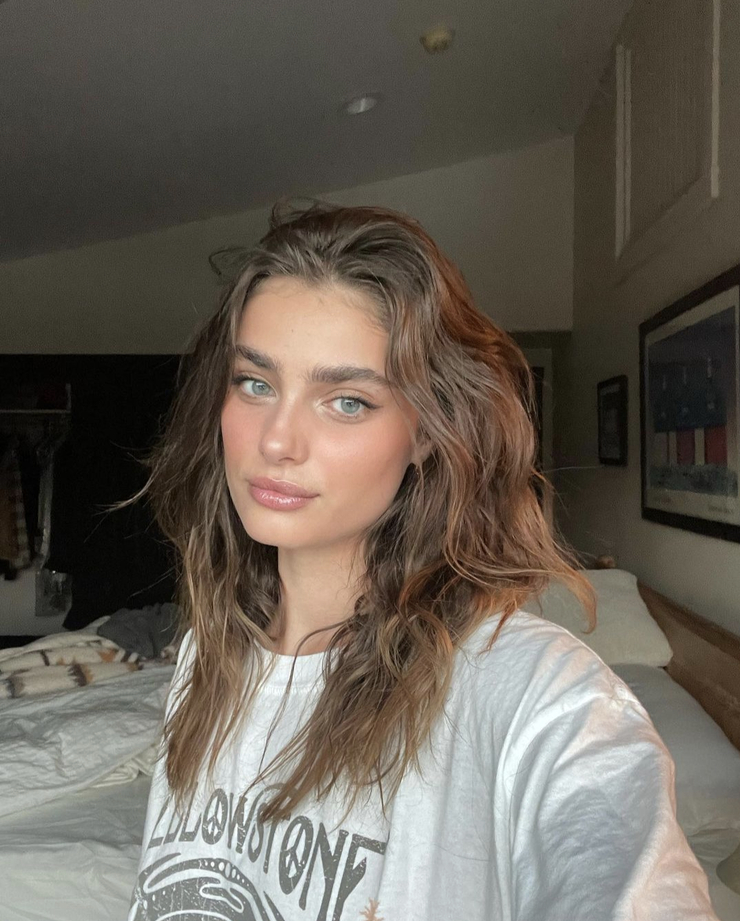 740full-taylor-marie-hill.jpg