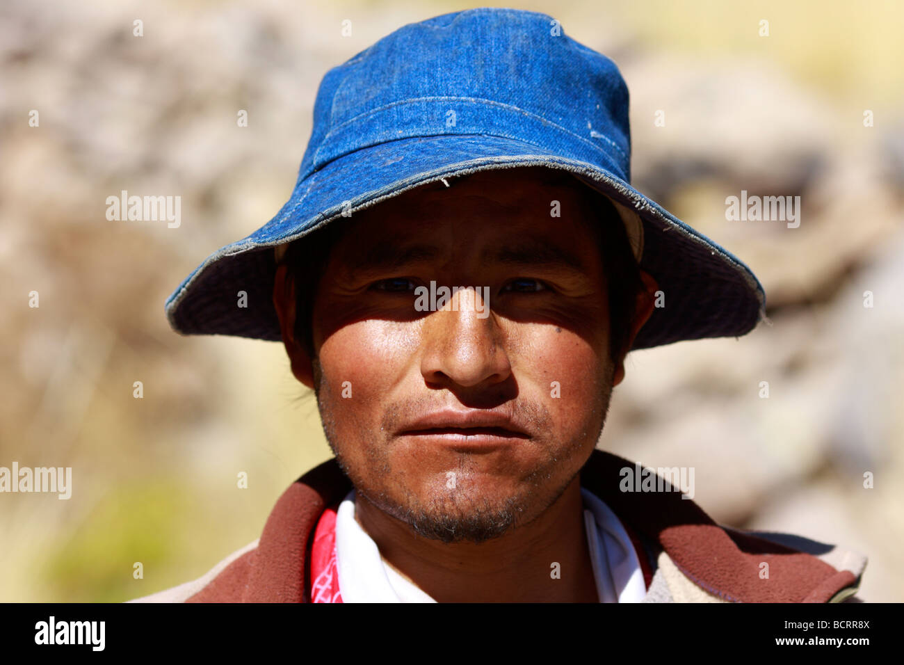 bolivian-man-chewing-coca-leaves-BCRR8X.jpg
