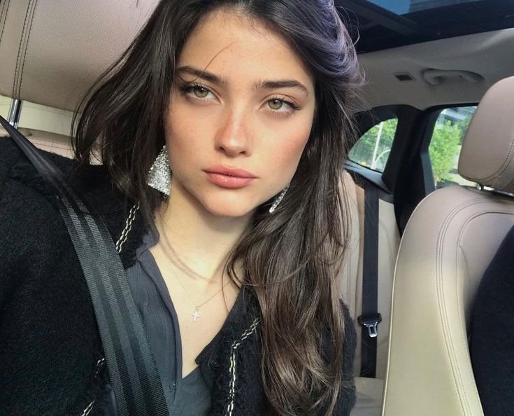 Blanca Soler on Instagram: “Am” | Beautiful girl face, Beauty girl, Model  face