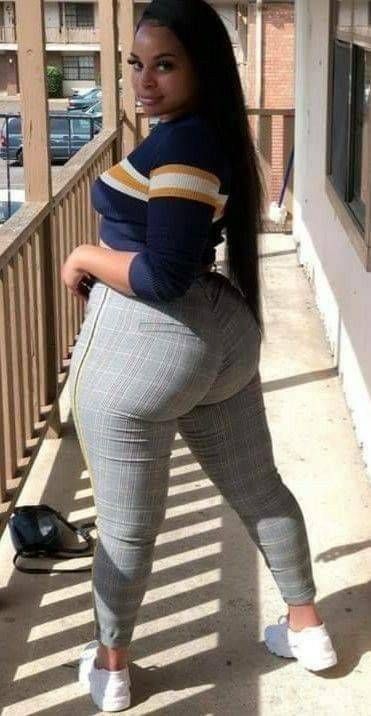 Big Booty, custom cars & sneakers