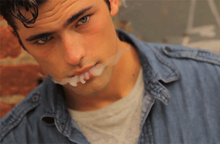 AJHh.gif