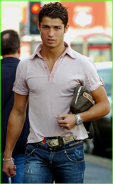 cristiano-ronaldo-gay-polo.jpg
