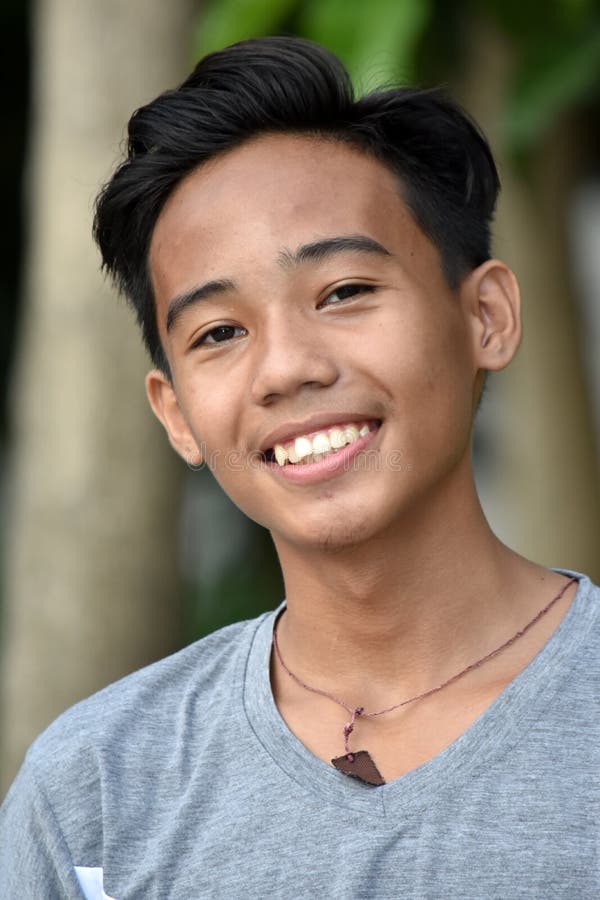 handsome-filipino-boy-smiling-attractive-asian-person-143912167.jpg