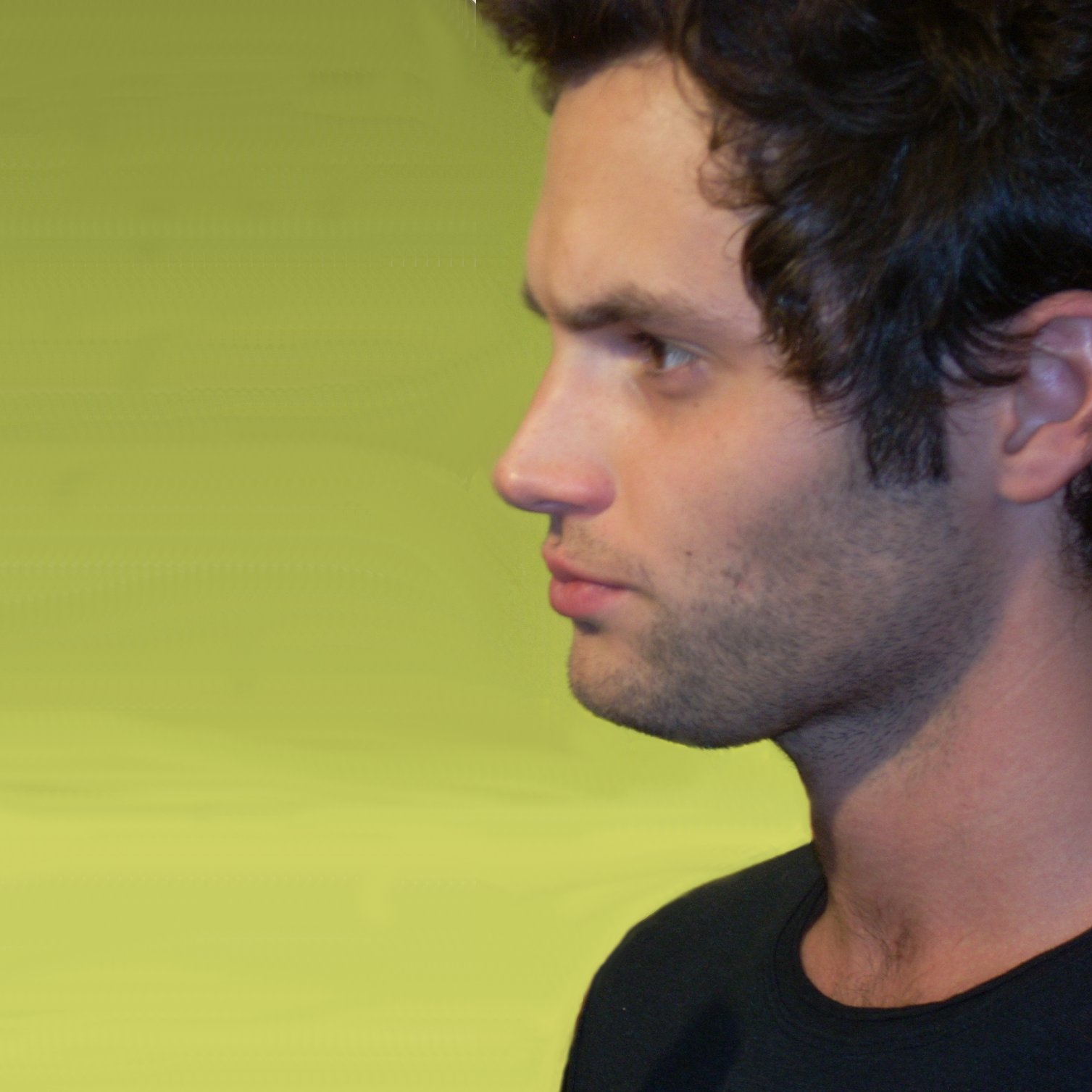 Penn_Badgley_%40_CW_Upfront_Presentation.jpg