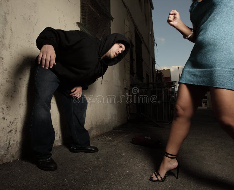 woman-beating-up-assailant-8731722.jpg