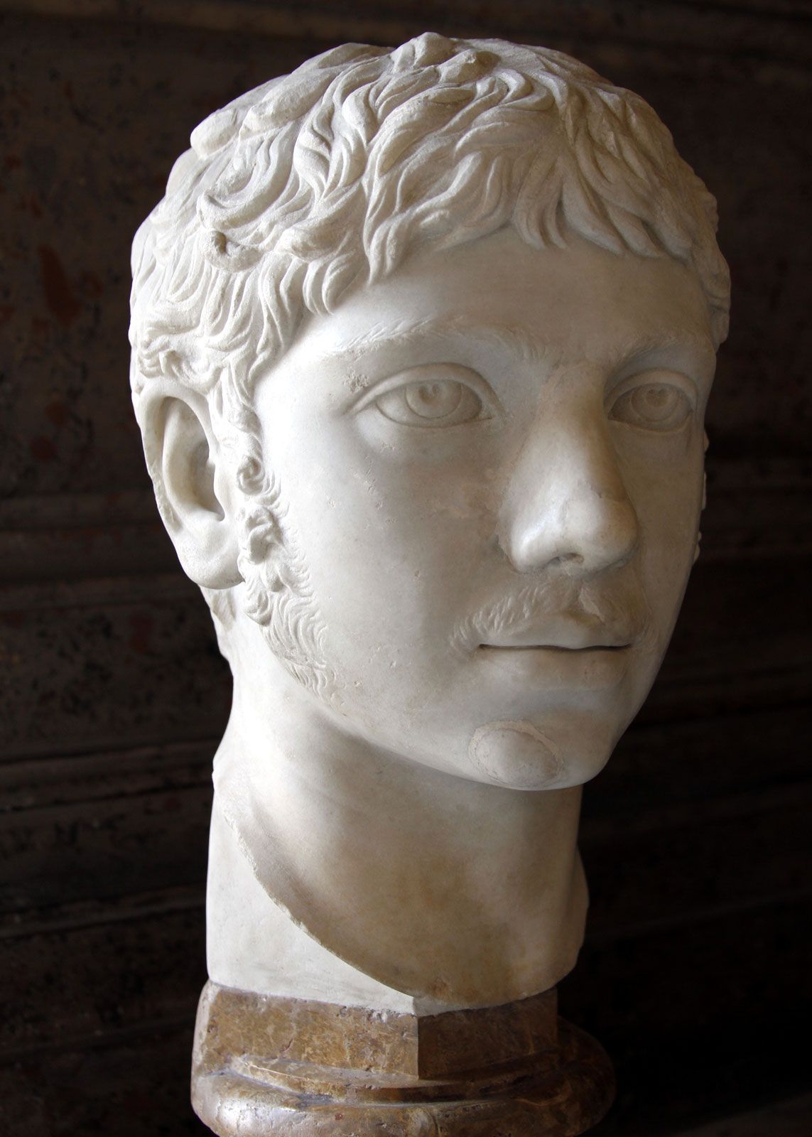 Elagabalus-portrait-bust.jpg