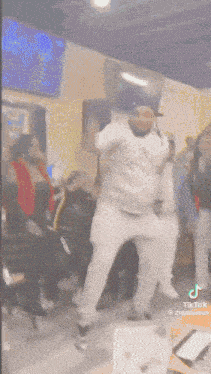 dude-dancing-guy-dancing.gif