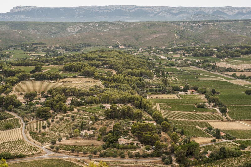 countryside-south-france-115918419.jpg
