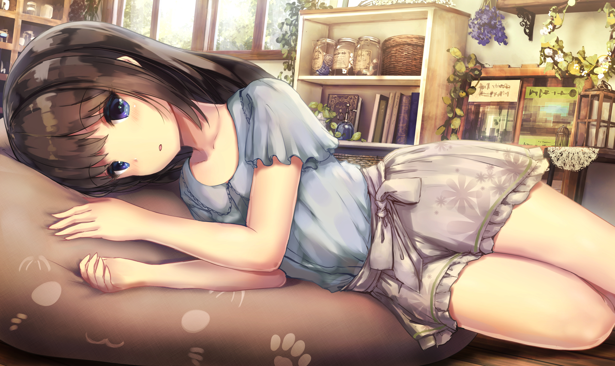 cute-anime-girl-laying-down-i0.jpg