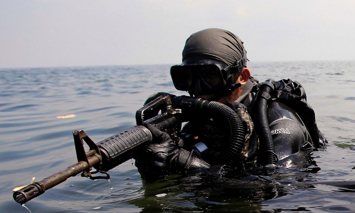 How-to-Join-U.S.-Navy-SEALs.jpg