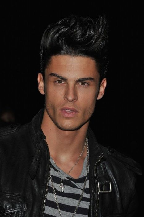9949a822b0f935fb9da45e746fbe3e2f--mens-hairstyles-haircuts.jpg