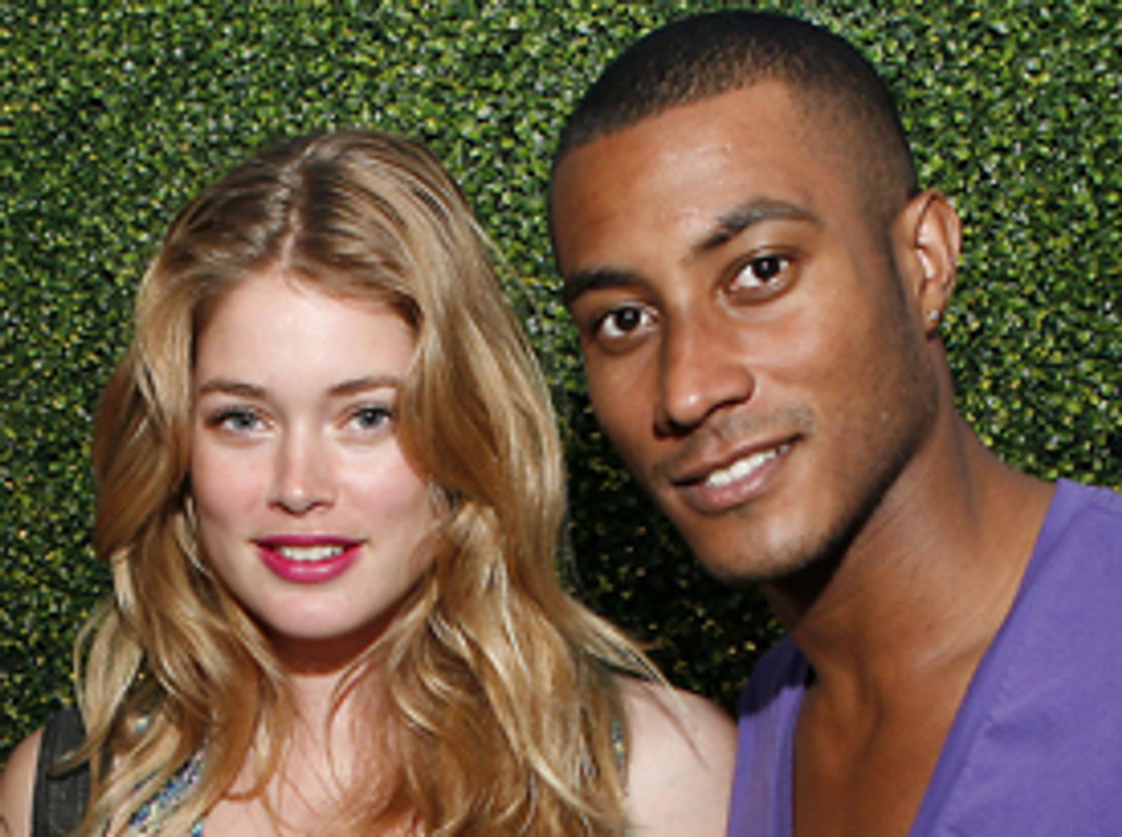 WBNov10_Doutzen-Sunnery.jpg