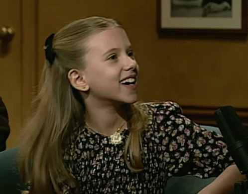 scarlett-johansson-sarah-hughes.gif